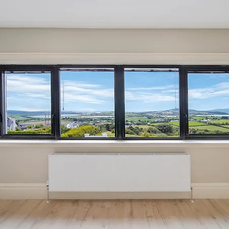 Daire Seaview 'sleeping 4 Guests' Rockstown