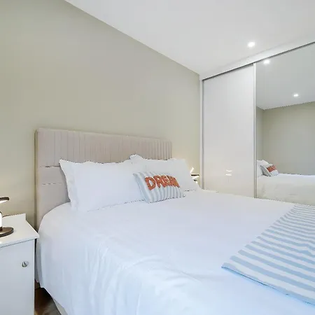 Seaview 'sleeping 4 Guests' Rockstown