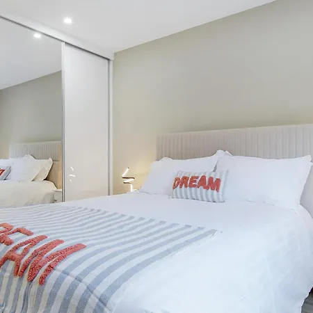 Apartamento Seaview 'sleeping 4 Guests' Rockstown