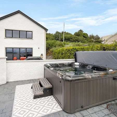 Seaview 'sleeping 4 Guests' Daire