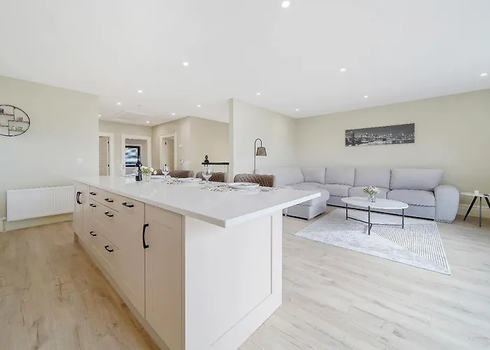 Seaview 'sleeping 4 Guests' Apartman Rockstown