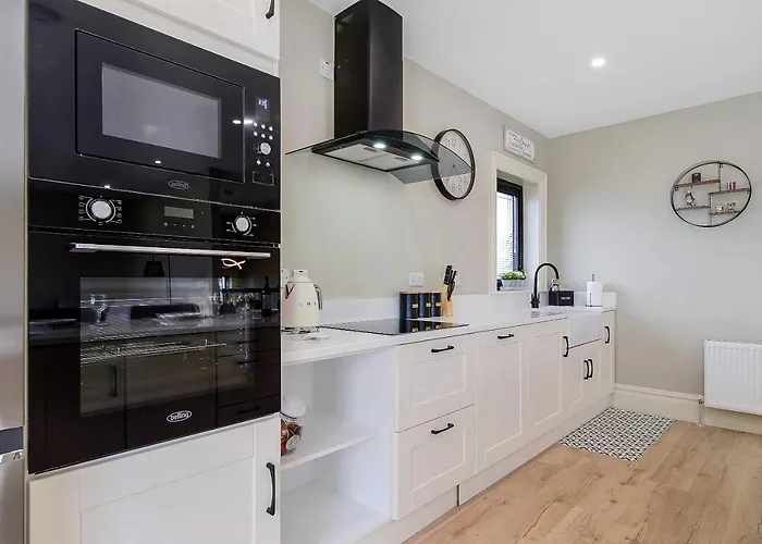 Seaview 'sleeping 4 Guests'