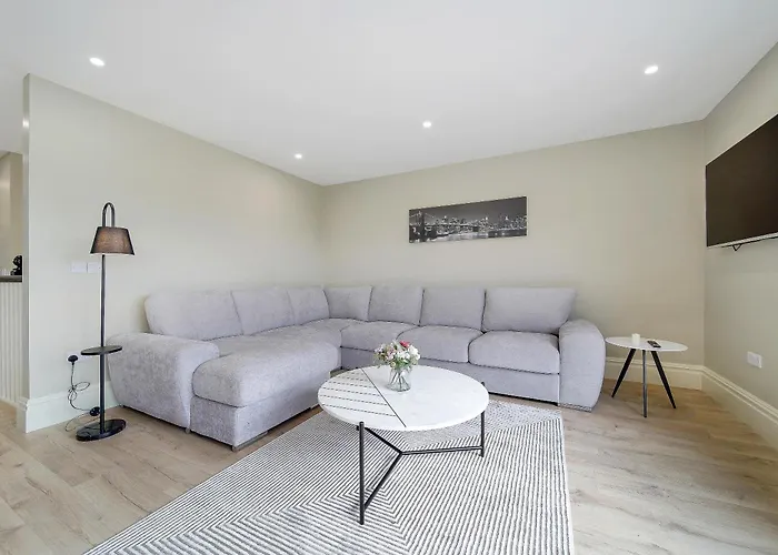 Seaview 'sleeping 4 Guests' * Rockstown