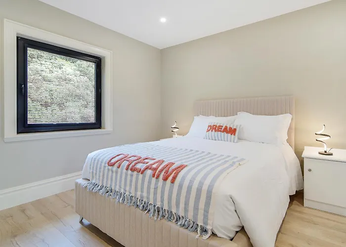 Seaview 'sleeping 4 Guests' Apartment Rockstown